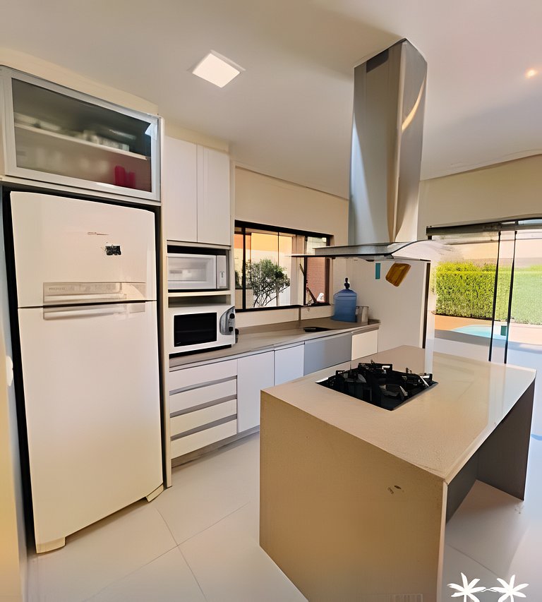Casa en Condominio a 180 m del Mar Cachoeiras